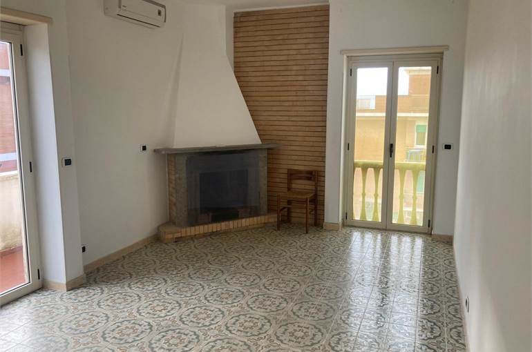 Soggiorno con camino 