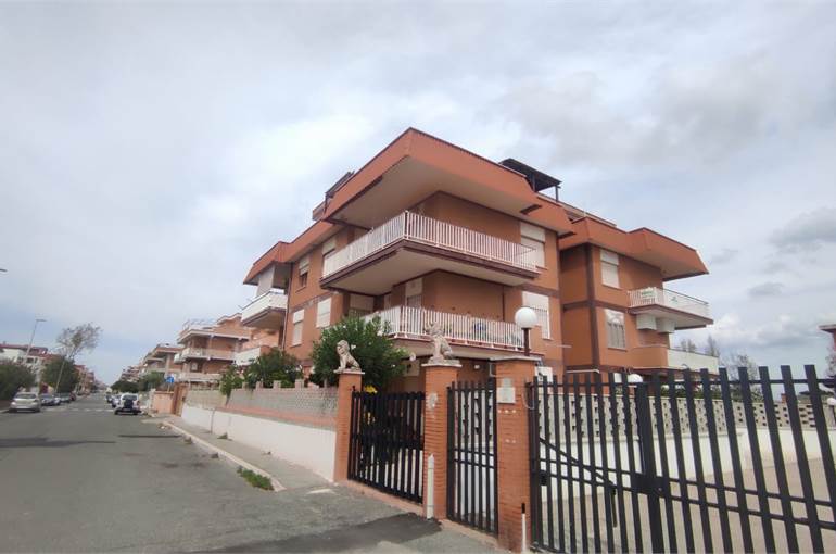 Palazzina in cortina