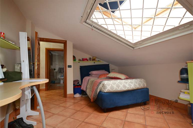 Camera 3 piano primo