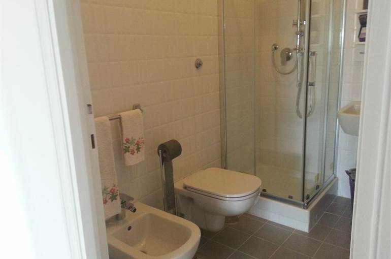 Bagno 3 con doccia