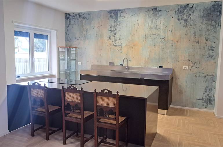 Ampia cucina vivibile a vista 